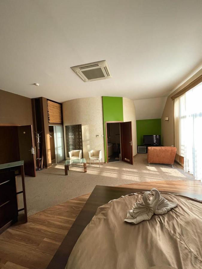 Hotel Sens Mierzyn  Exterior photo